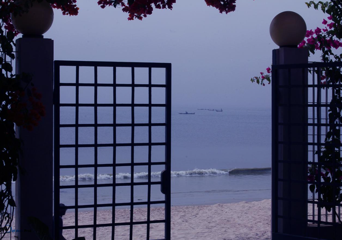 Accès réel de l'hôtel vers la plage